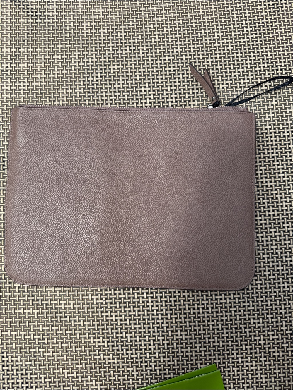 NWT Kate Spade Larchmont Avenue Gia Butterfly Clutch Pouch - Picture 3 of 4